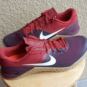 nike factory outlet kl